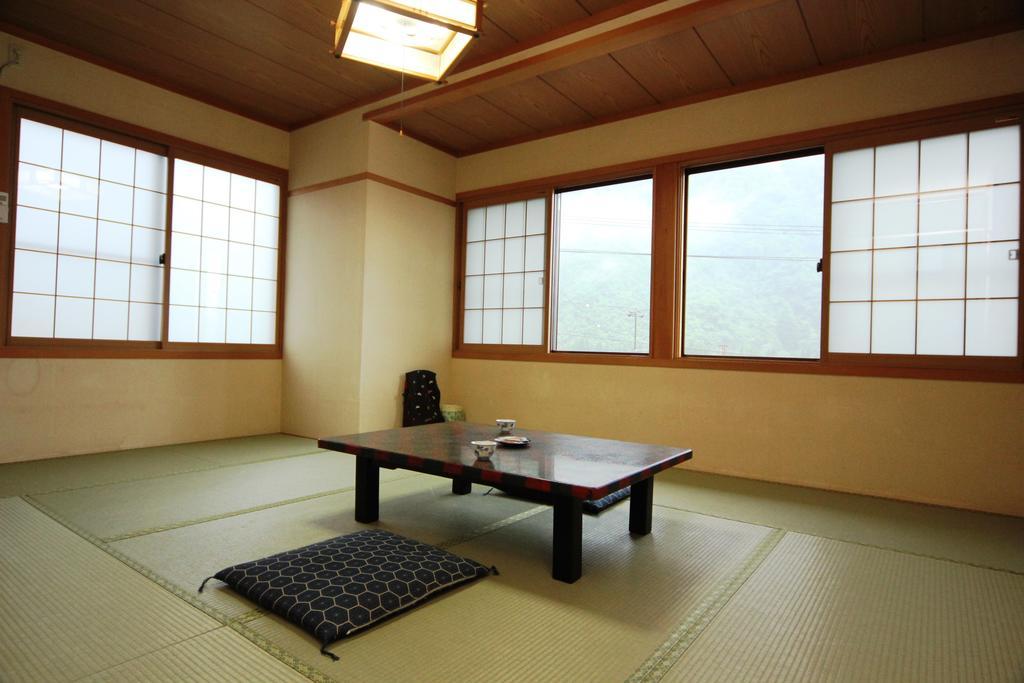 Jinkuro Hotell Takayama  Rom bilde