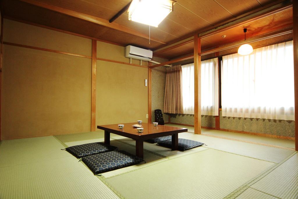Jinkuro Hotell Takayama  Eksteriør bilde